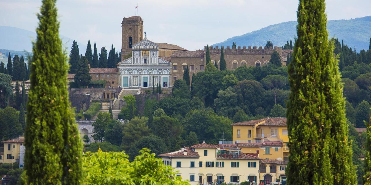 Appartement A Postcard View In A Vintage Florence